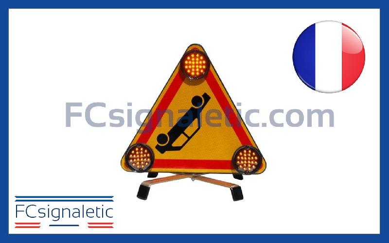 Triangle Triflash AK31 autonome 500 mm 1 face classe 2_0