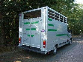 Camion bétaillère - carrosserie corneloup - légère_0