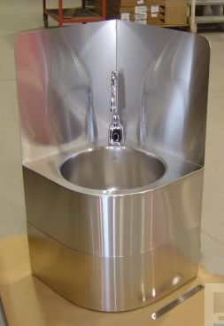 SIC25697 - Évier médical suspendu en acier inoxydable avec robinet col de cygne automatique - SIC Experts_0
