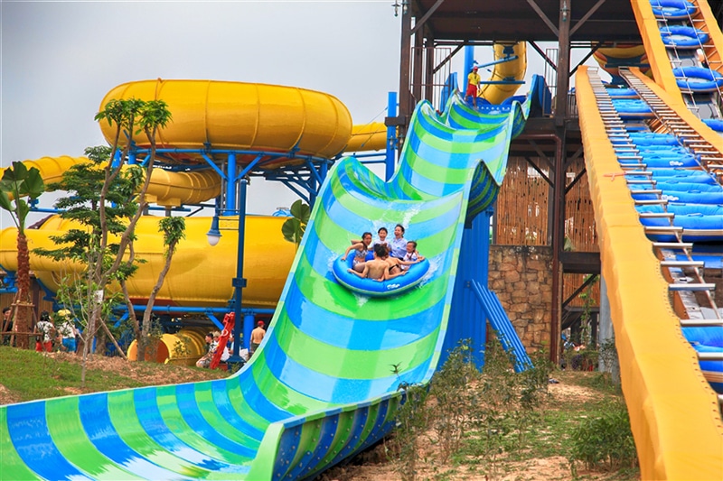 Toboggan ouvert à bouée - large choix de couleurs pour les glissières_0