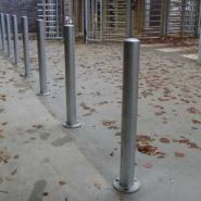 Unique - potelets fixes galvanisés à chaud - modèles et dimensions variés : Ø 101 mm - Virage S.A._0