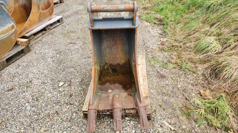 Godet de creuse tiltrotateur Egli ETL-TR 160-600 - OilQuick OQ 65 - MZG-4402053 - Année de construction 2018_0