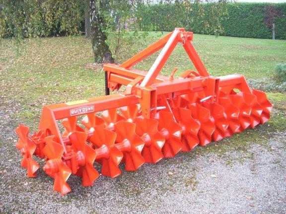 Rouleau frontal repliable RPD 320 - Quivogne - 3,20m de largeur avec double rangée de disques ondulés_0