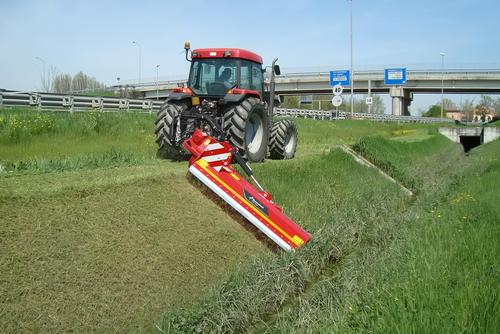 Broyeur FHP Plus - Kverneland avec caisson robuste et transmission latérale_0