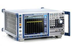 Analyseur de spectre Rohde et Schwarz FSV13 - 10Hz à 13,6GHz - Options 160MHz et applications GSM/EDGE/WCDMA/HSPA+/LTE/WiMAX/WLAN/CDMA2000_0