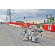 H10-2 - Machine de marquage routier Hofmann - Débit d’air jusqu’à 340 / 670 l/min à 6,0 bar - Moteur HONDA 14,5 kW_0