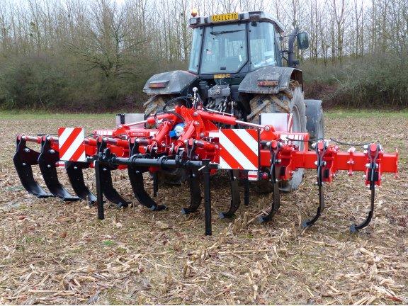 Sous-soleuse repliable SUBEVO 500 - Quivogne - 8 dents, 5m de largeur de travail, attelage hydraulique_0