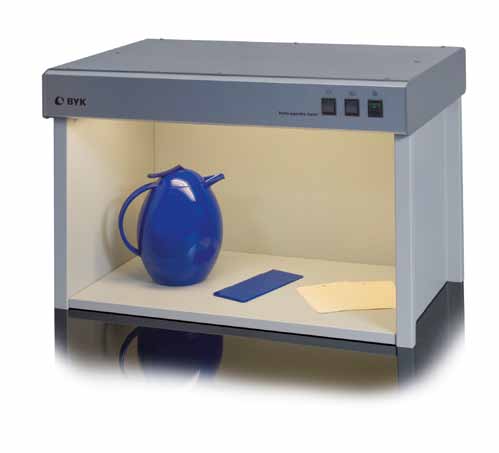 Cabine à lumière byko-spectra basic de Byk Gardner - 3 sources lumineuses D65, A, CWF/TL84 - Évaluation économique et compacte_0