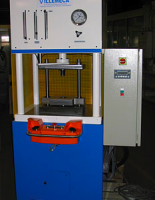Presse hydraulique à colonne - pour redressage, poinçonnage, sertissage et autres applications_0