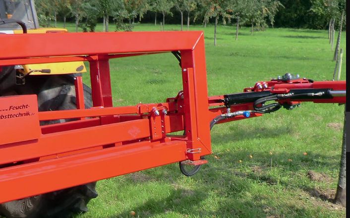 Vibreur d'arbre fruitier - feucht obsttechnik - jusqu’à 360 arbres par heure_0