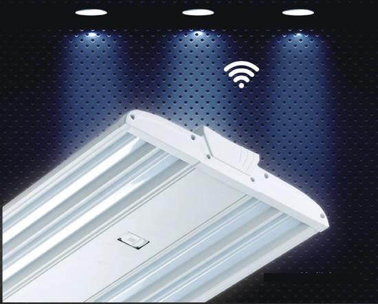 Linear High Bay Luminaire - Design super mince - Capteurs intelligents - 130lm/w_0
