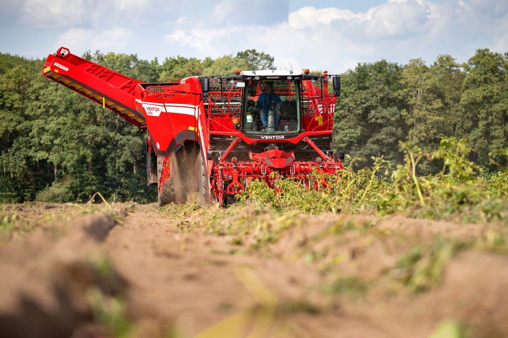 Récolteuse automotrice Ventor 4150 - Asa-Lift - Trémie 15 tonnes - 4 rangs avec technologie SE éprouvée_0