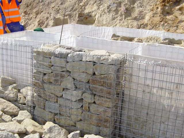 Gabion Bastion Terrassement - Membrane Géotextile Non Tissée - Compactage Sans Affaissement_0