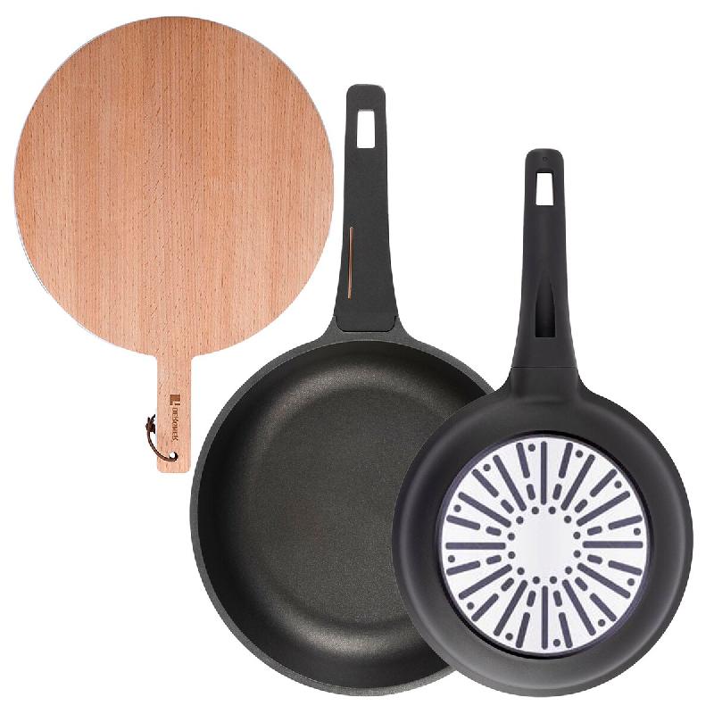 BERGNER - Jeu de 2 Poêles Ø24/28 cm en Aluminium Coulé avec Manche en Bakélite et Planche à Découper Ronde 38x28x1,5 cm en Bois de Hêtre - PK9830_0