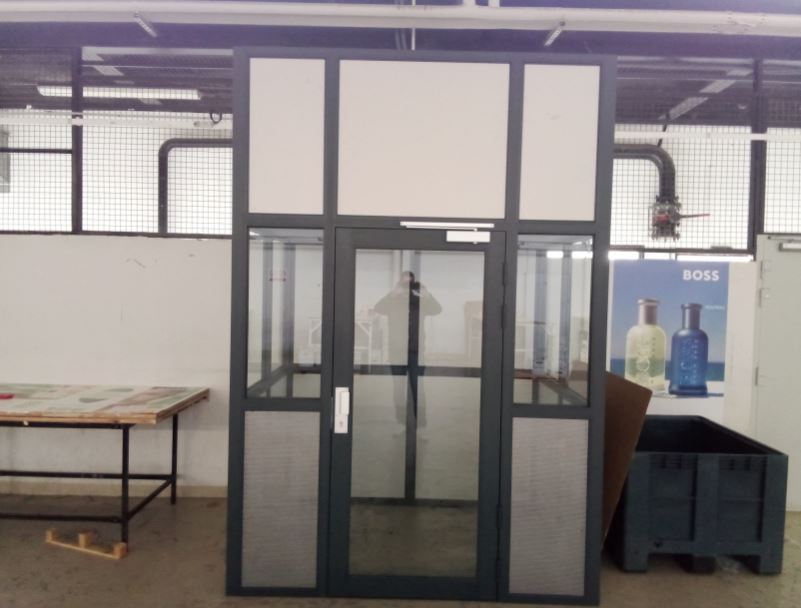 Cabine fumeur Standard  atelier 4, 5 personnes 4 faces autoportantes_0