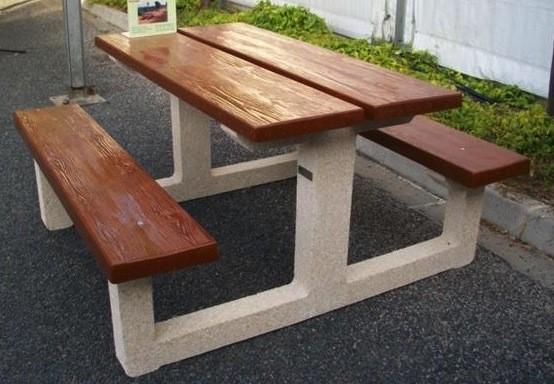 Table pique-nique en béton aspect bois - 100% fabrication française - livrée en kit avec douilles et tiges de scellement_0