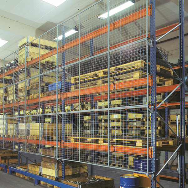 Protection grillagée anti-chute pour racks à palettes_0
