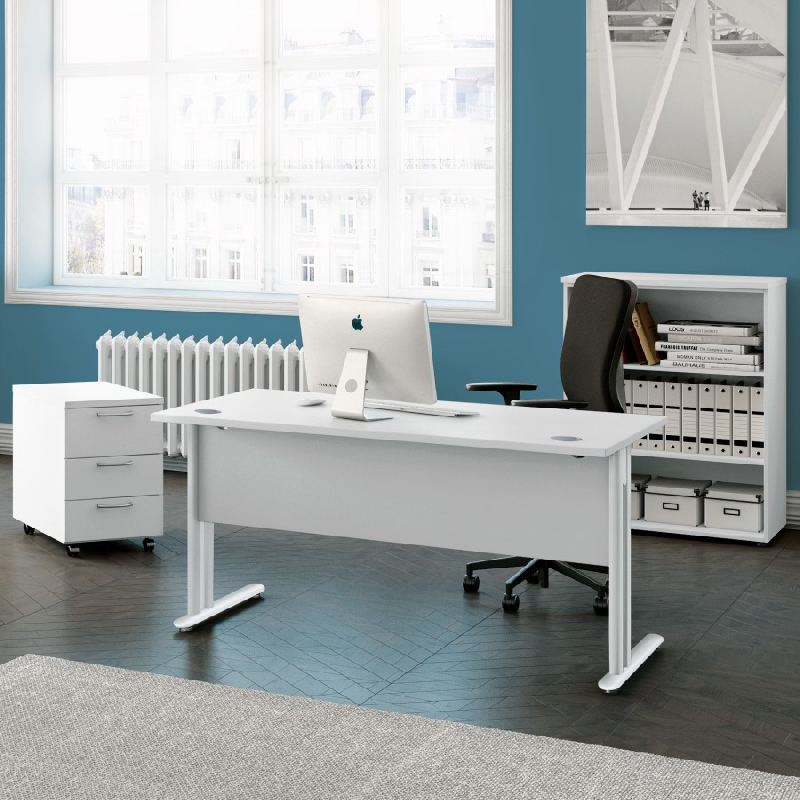 Bureau droit individuel ESSENTIEL - piètement métal avec voile de fond - 4 longueurs et 6 coloris - Fabriqué en France_0