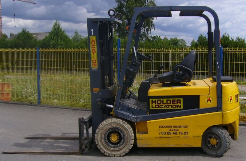 Chariot élévateur frontal - 001 Nissan Q02L25U - électrique - capacité 2500 kg - hauteur 4300 mm_0