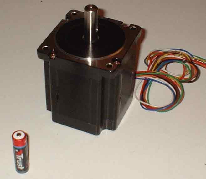 Moteur pas à pas NEMA 34 - 2.8 Nm - 2.5 A/phase - 8 fils - Pas angulaire 1.8°_0