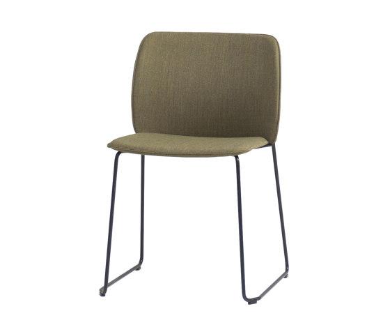 Chaise empilable Aryn Max - Design Jonathan Prestwich - Rembourrée ou plastique - Piètement acier ou traîneau_0