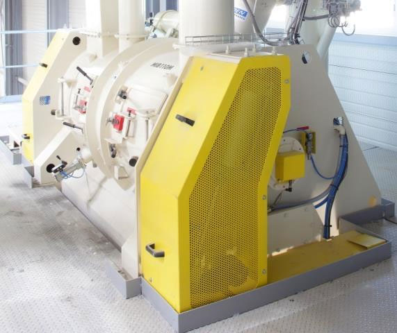 Mélangeur intensif à pales pour solides - granulation, homogénéisation et hydratation_0
