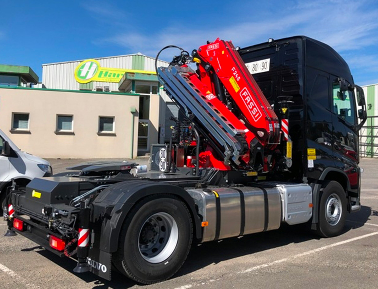 Grue Fassi F245A.2.25 - montée sur tracteur_0