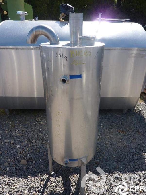 Bac de lancement fermé 160 L - N° ARTICLE : BNC080 - 3 pieds, 2 piquages 98, 1 évent - 43 KG_0