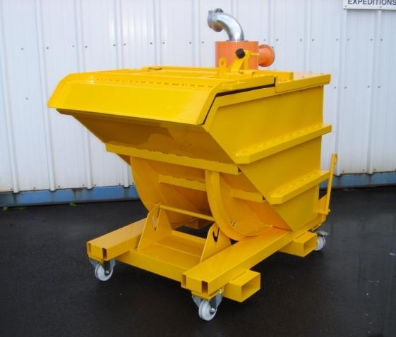 Benne auto-basculante pour aspirateur industriel - 800 litres - Fabrication française - Sécurité fourches et étanchéité complète_0