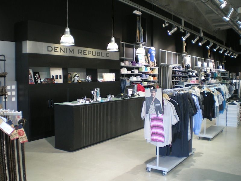 Comptoir pour magasin - a4 inside - espace caisse complet_0