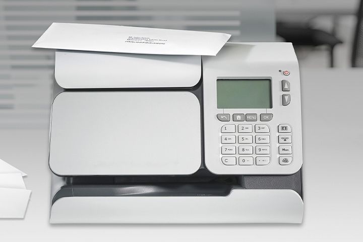 Affranchisseuse automatique idéale pour les petits volumes courrier - Cadence Jusqu'à 18 lettres par minute -IS-280_0