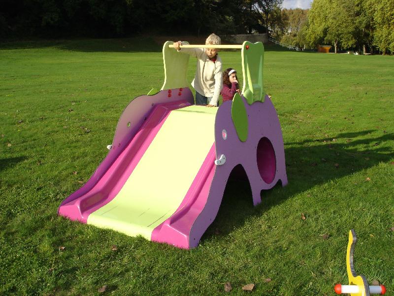 Toboggan pour enfant - décor éléphant rose - 1 m - vert et violet_0