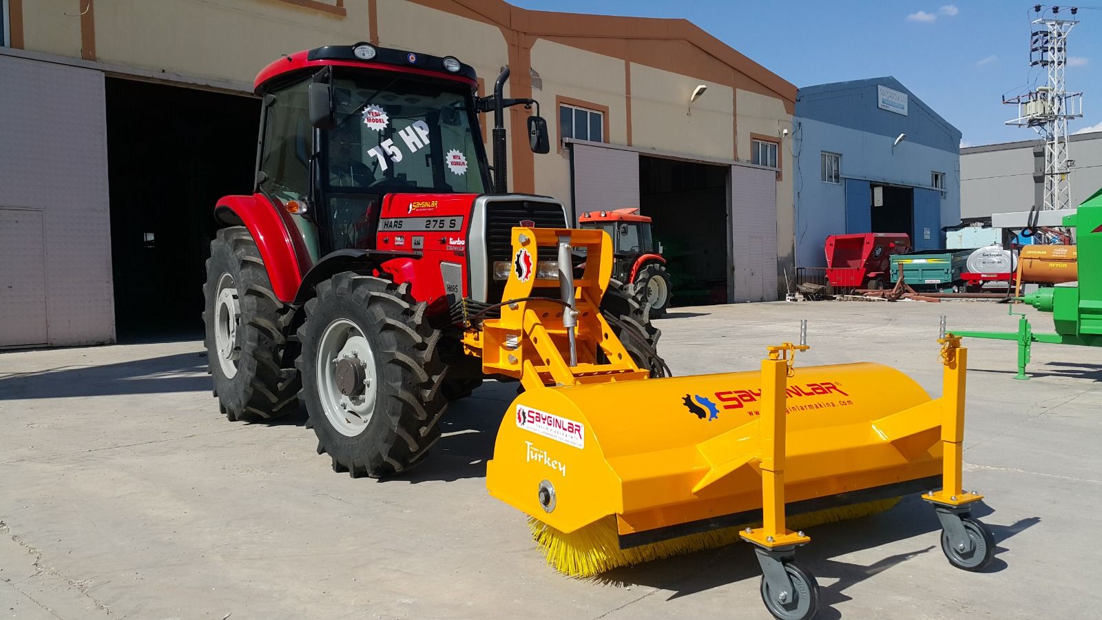 Tracteur de balayeuse de route monté à l'avant_0