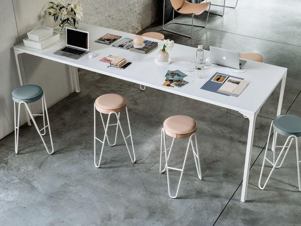 Table de réunion haute Armando de MIDJ 100% métal blanc_0