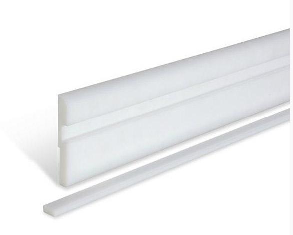 Plinthe polyethylene blanc h100mm avec profil d'insert_0