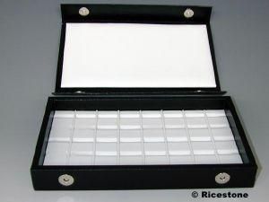 3B) COFFRET TRANSPORT 13X21 40 COMPARTIMENTS PIERRES