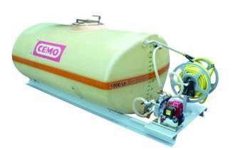 Cuve d'arrosage 5000 litres sur plateau - Polyester - Motopompe eau claire avec dévidoir 25 m - Réf. 307497_0