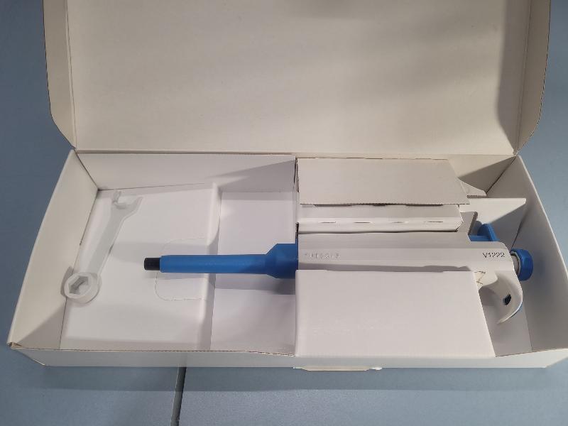 Pipette de laboratoire BIOMERIEUX V1222 GRAM POS (+) 280 µl_0