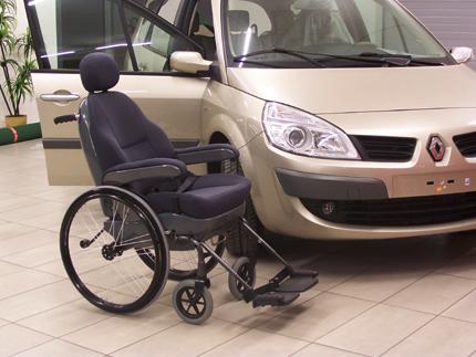 Fauteuil roulant pour handicapés - baboulin ste_0