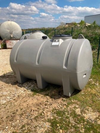 Polycuve PE 2500L grise - Dabert-Citernes - diamètre 1m25, longueur 2m31, hauteur 1m32 - réf : W00252304002P_0
