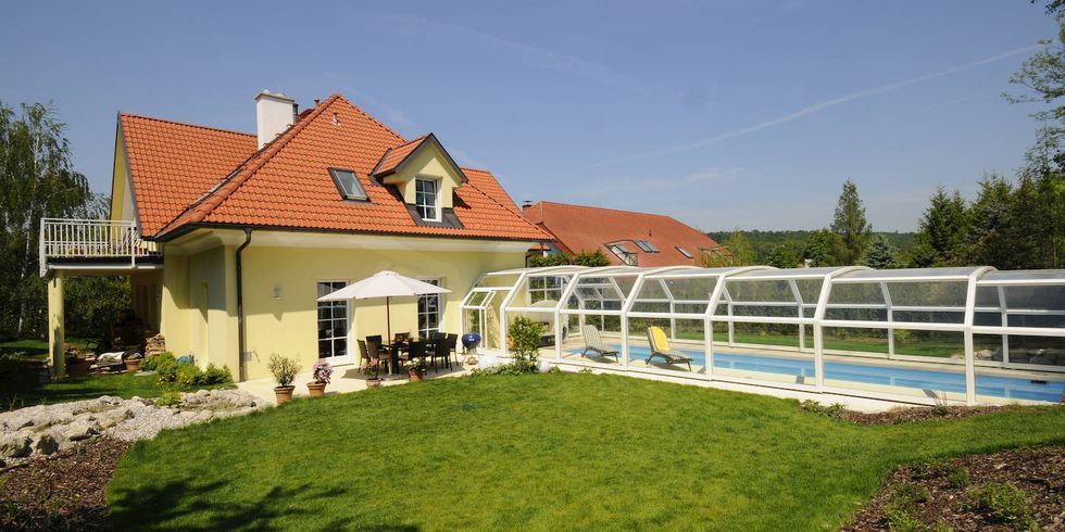 Abri piscine haut San Marino - télescopique, motorisé, adossé ou indépendant, en polycarbonate_1