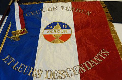 Drapeau d'association - taffetas double, franges bouillon, hampes bois verni et lances en bronze_0