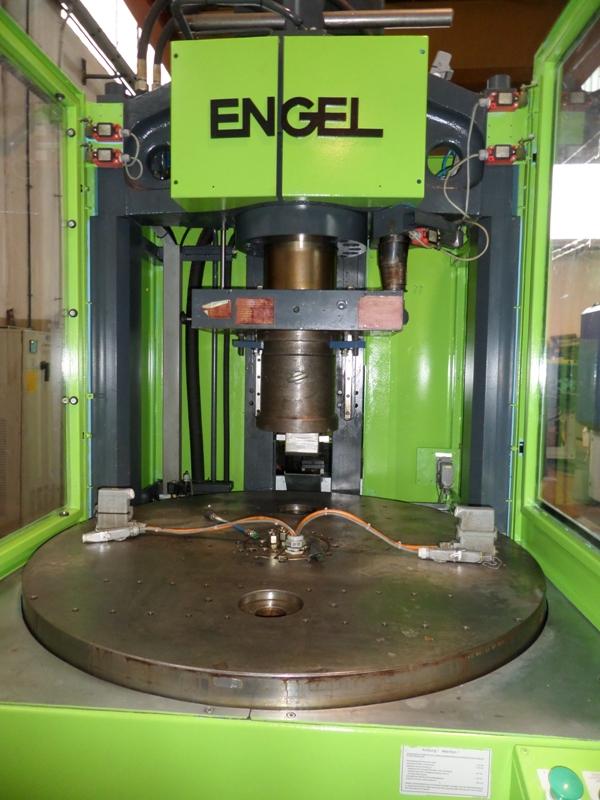 Micro presse à injection verticale 80T - Engel Insert 330 H/70 avec plateaux rotatifs_0