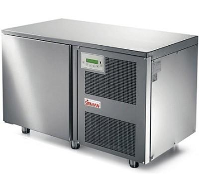 Cellule de refroidissement professionnelle - 150 litres - 7 plaques GN 1/1 ou grilles pâtisseries 600x400 - Marque italienne SIRMAN_0