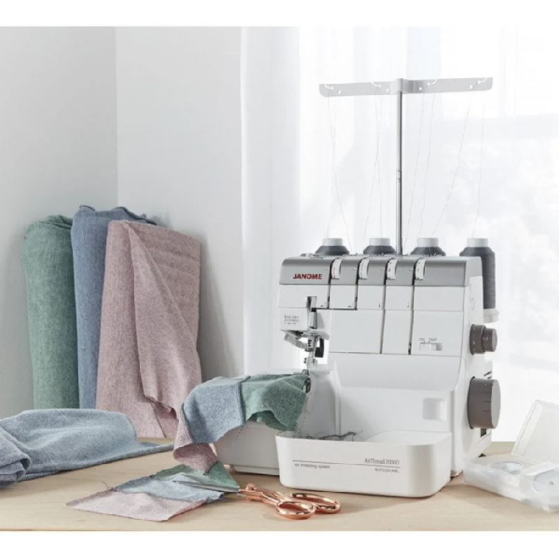 Surjeteuse janome air thread 2000d_0