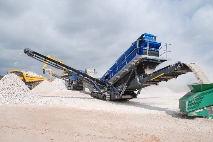 Crible mobile MS 19 Z - robuste, 2 étages, capacité 500 t/h, pour roche naturelle et recyclage_0