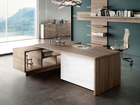 Bureau de direction sur crédence moderne en bois_0