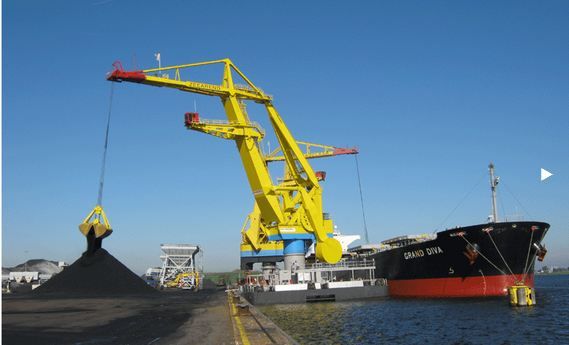 Grues portuaires - Gamme complète de grues de quai et flottantes électriques - Grues à simple flèche, lemniscate et à volée variable_0