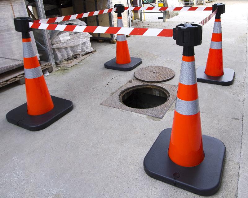 Cône de balisage avec base à lester et sangle enrouleur 50mm largeur - Jaune / Noir/Jaune / 1100_0