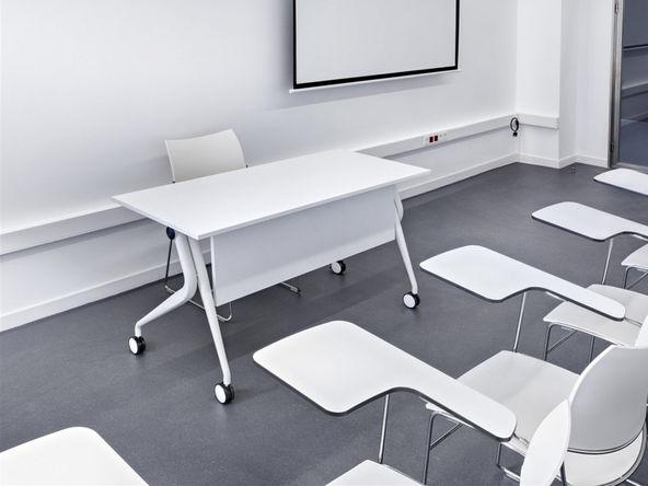 Table polyvalente rabattable bois blanc_0